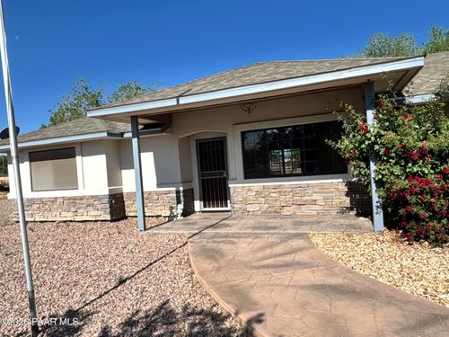 526 Grove Ln, Chino Valley, AZ, 86323-6901 | Card Image