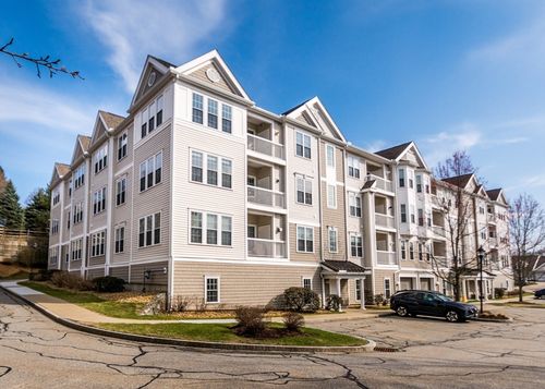 305-53 Bartlett Way, Waltham, MA, 02452-7856 | Card Image
