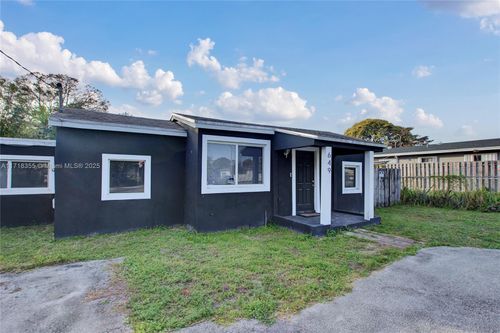 649 Nw 24th Ave, Fort Lauderdale, FL, 33311-7772 | Card Image