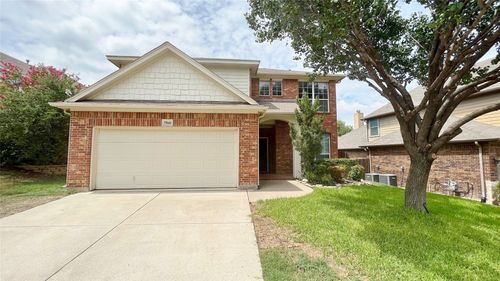 5841 Barrier Reef Dr, Fort Worth, TX, 76179-7551 | Card Image