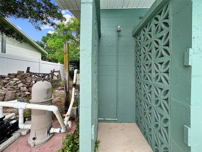 1238 Honeytree Ln E, House other with 2 bedrooms, 2 bathrooms and null parking in LAKELAND FL | Image 37