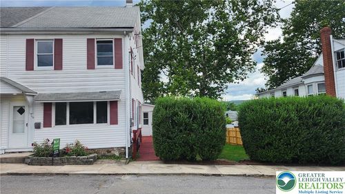118 South Ave, Jim Thorpe, PA, 18229-1225 | Card Image
