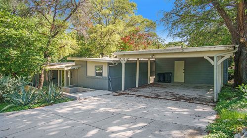 2059 Dorothy Ln, Fort Worth, TX, 76107-4049 | Card Image