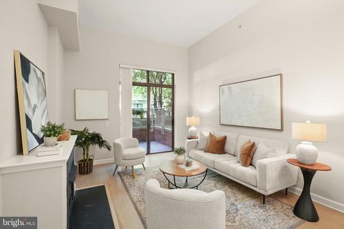 apt-102-1000 N Randolph St, ARLINGTON, VA, 22201-5627 | Card Image