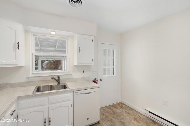 B - 20 Lexington Dr, Home with 2 bedrooms, 2 bathrooms and 1 parking in Whiting NJ | Image 12