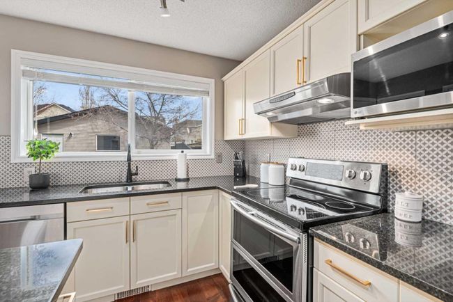 257 Cramond Close Se, Home with 4 bedrooms, 1 bathrooms and 2 parking in Calgary AB | Image 13