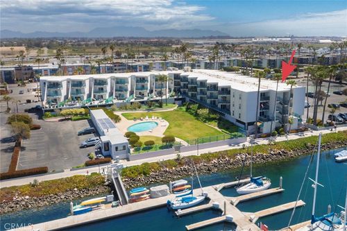 apt-209-3101 Peninsula Rd, Oxnard, CA, 93035-4208 | Card Image