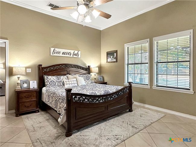 720 E Travis St, House other with 3 bedrooms, 2 bathrooms and null parking in Luling TX | Image 12