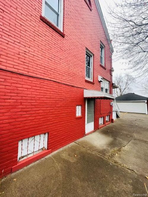 2685 Clairmount St, Detroit, MI, 48206-1931 | Card Image