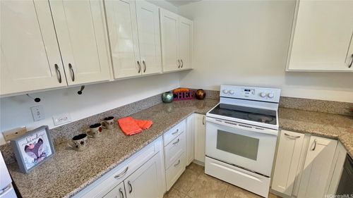 apt-1-1457 Hunakai St, Honolulu, HI, 96816-5528 | Card Image