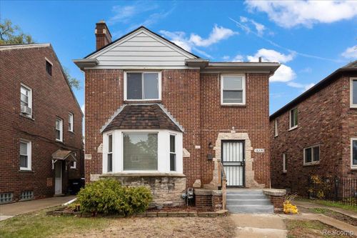 18290 Prairie St, Detroit, MI, 48221-2138 | Card Image