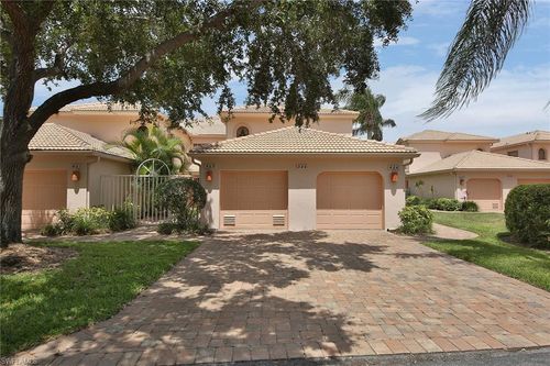 unit-403-526 Lake Louise Cir, NAPLES, FL, 34110-8075 | Card Image