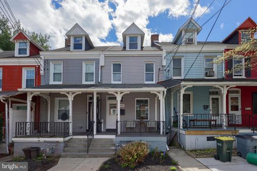 824 4th St, LANCASTER, PA, 17603-5023 | Card Image