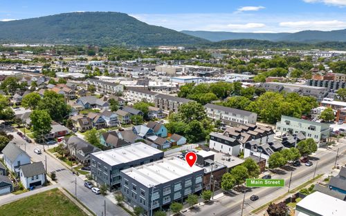 550 E Main St, CHATTANOOGA, TN, 37408-1438 | Card Image