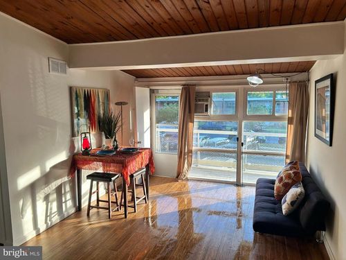 apt-208-7401 18th Ave, HYATTSVILLE, MD, 20783-4315 | Card Image