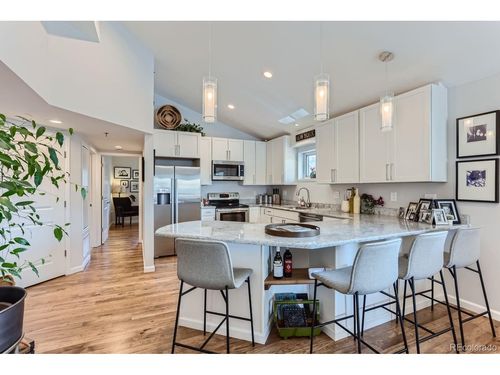 204-350 Detroit St, Denver, CO, 80206-4364 | Card Image