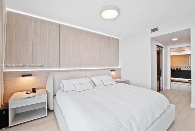 UNIT-715 - 488 Ne 18 Th St, Condo with 3 bedrooms, 4 bathrooms and null parking in Miami FL | Image 23