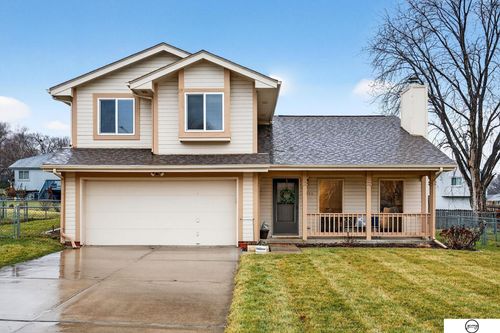 2106 Marilyn Drive, Papillion, NE, 68046 | Card Image
