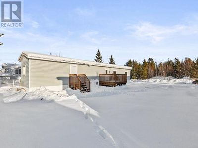 211MH - 200 Lobird Rd, House other with 2 bedrooms, 1 bathrooms and null parking in Whitehorse YT | Image 2