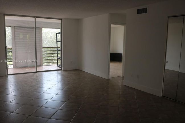 B304 - 3490 Foxcroft Rd, Condo with 2 bedrooms, 2 bathrooms and null parking in Miramar FL | Image 12