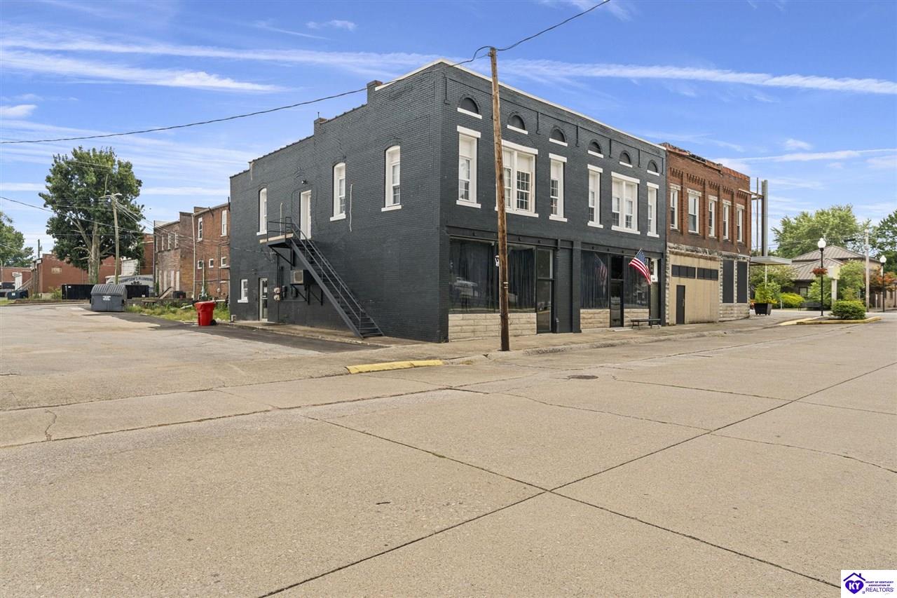Commercial Sale in Cave City 2