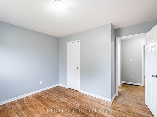 7458 Catalpa Rd, House attached with 6 bedrooms, 3 bathrooms and 4 parking in Mississauga ON | Image 14