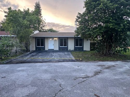 2869 Nw 197th Ter, Miami Gardens, FL, 33056-2432 | Card Image