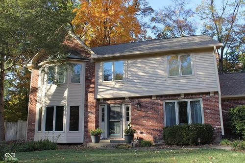102 Glasgow Ln, Noblesville, IN, 46060-3874 | Card Image