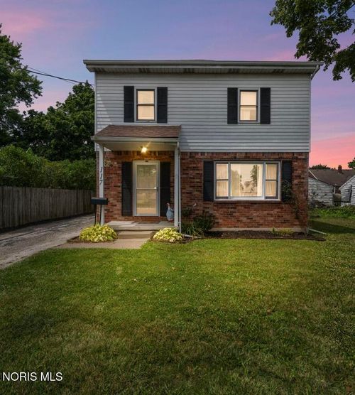 117 Hillsdale Ave, Rossford, OH, 43460-1252 | Card Image