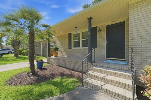 2435 Lantern Street, Charleston, SC, 29414 | Card Image