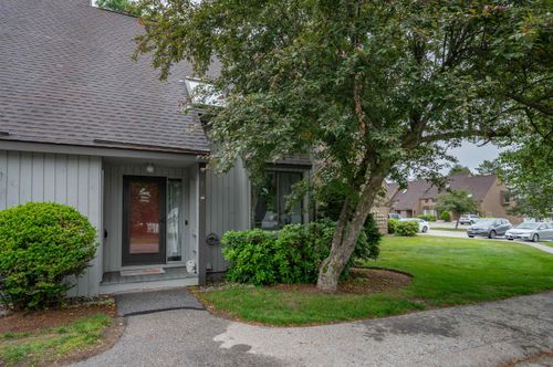 1 Harwich Ct, Merrimack, NH, 03054-3456 | Card Image
