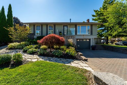 15 The Cedars, Saint Catharines, ON, L2M6M7 | Card Image