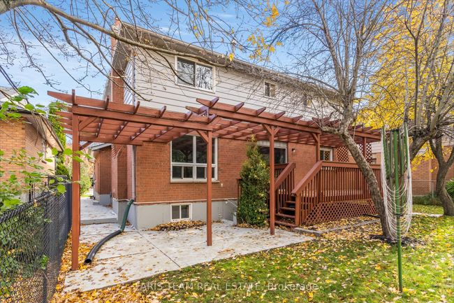 17 Carmichael Crt, House other with 4 bedrooms, 4 bathrooms and 4 parking in Orillia ON | Image 31