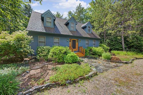 45 Knowles Point Rd, Bridgton, ME, 04009-4349 | Card Image