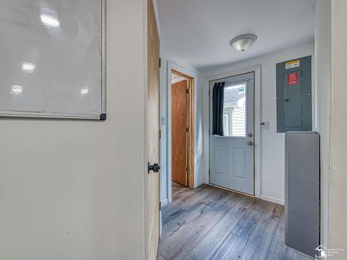 196 Elm St, Petersburg, MI, 49270-8505 | Card Image