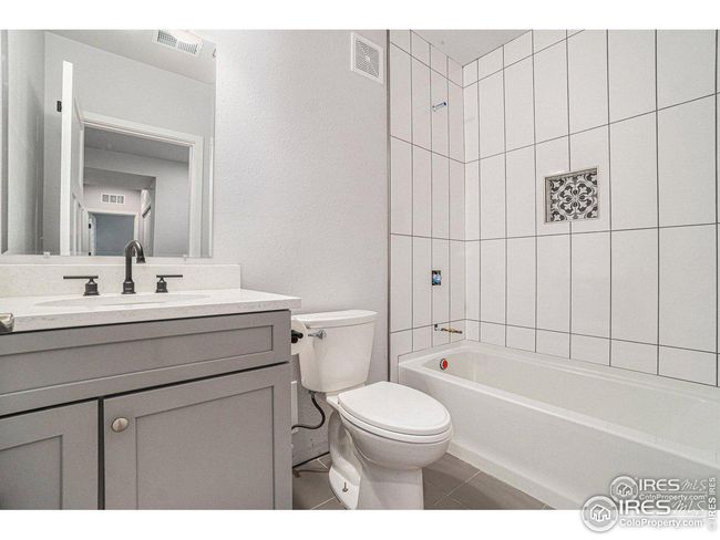 2400 10 Th Ave, House attached with 10 bedrooms, 6 bathrooms and null parking in Greeley CO | Image 21