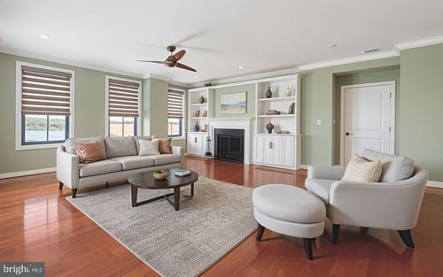 apt-703-485 Harbor Side St, WOODBRIDGE, VA, 22191-5459 | Card Image