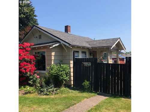 515 E Gloucester St, Gladstone, OR, 97027-1734 | Card Image