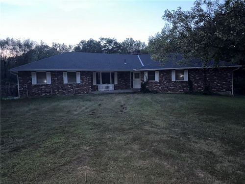 907 S State Route J, Peculiar, MO, 64078-9581 | Card Image