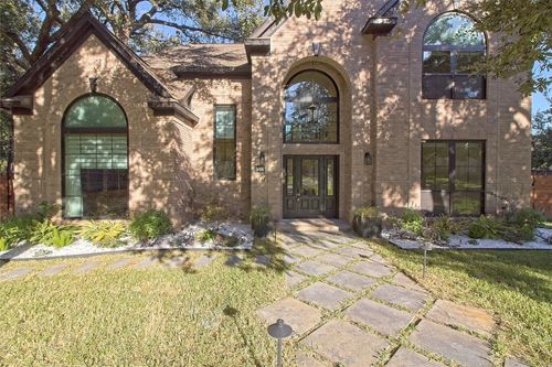 3018 Senna Ridge Trl, Round Rock, TX, 78665-8800 | Card Image