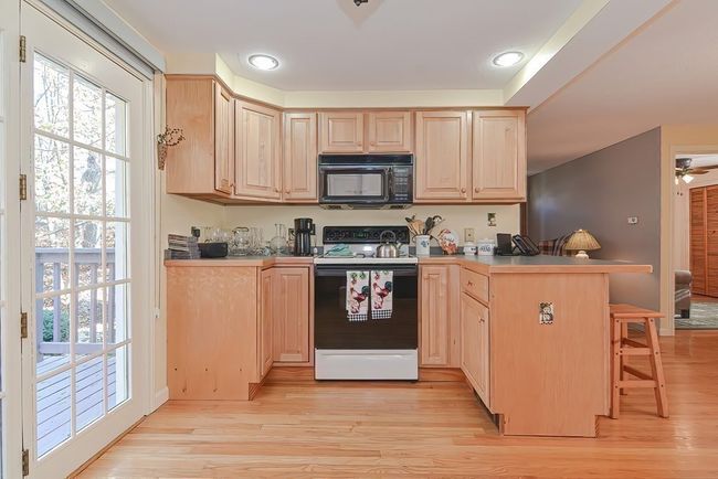 21 Edlin St, House other with 3 bedrooms, 1 bathrooms and 1 parking in Worcester MA | Image 8