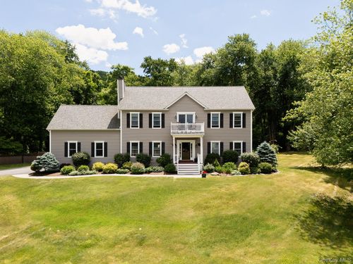 12 Ann Dr, Rhinebeck, NY, 12572-2244 | Card Image
