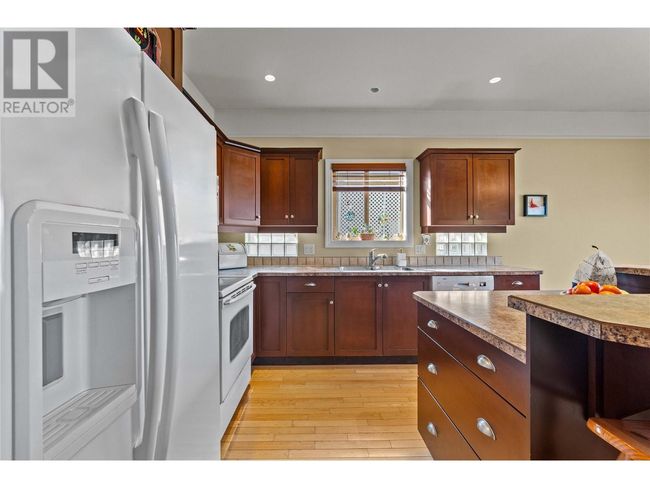 7 - 881 16 St Ne, House other with 3 bedrooms, 3 bathrooms and 2 parking in Salmon Arm BC | Image 13