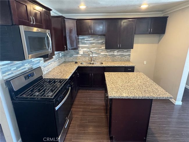 926 Griffith Way, House other with 4 bedrooms, 2 bathrooms and 1 parking in Hemet CA | Image 5