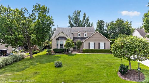 626 River Oaks Dr, Milford, MI, 48381-1039 | Card Image