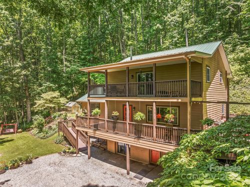 747 Bear Cove Cir, Bryson City, NC, 28713-6630 | Card Image