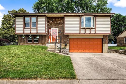 1280 Wilhelmina Dr, Vandalia, OH, 45377-1711 | Card Image