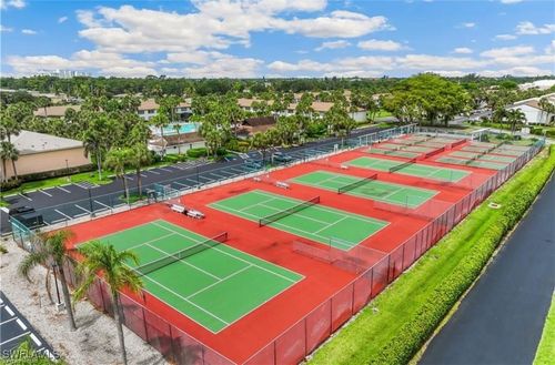 4302-4220 Looking Glass Ln, NAPLES, FL, 34112-5207 | Card Image