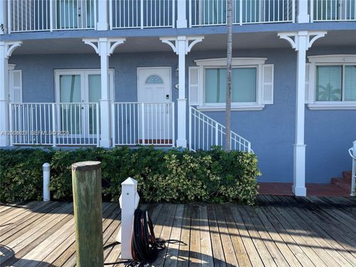 102-2415 Nw 16th Street Rd, Miami, FL, 33125-1292 | Card Image