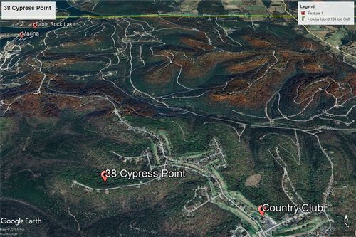 38 Cypress Point Ln, Holiday Island, AR, 72631-5203 | Card Image